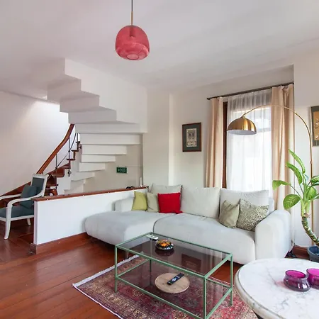 Appartement 3br Gem W Sea View Terrace In Historic Peninsula Istanboel