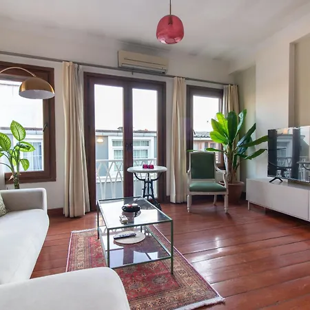 3Br Gem W Sea View Terrace In Historic Peninsula Apartament